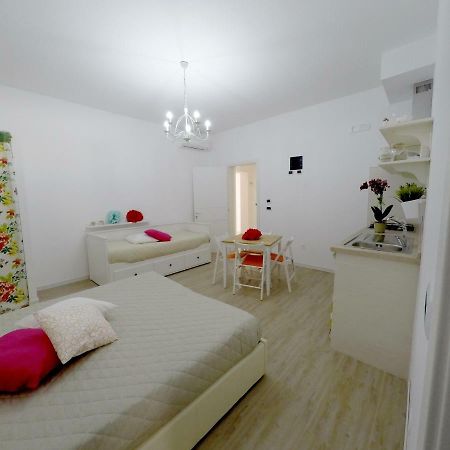 Casa Vacanze Coralloholiday Hotel ตอร์เลลาปิลโล ภายนอก รูปภาพ