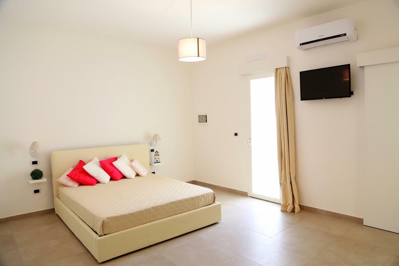 Casa Vacanze Coralloholiday Hotel ตอร์เลลาปิลโล ภายนอก รูปภาพ