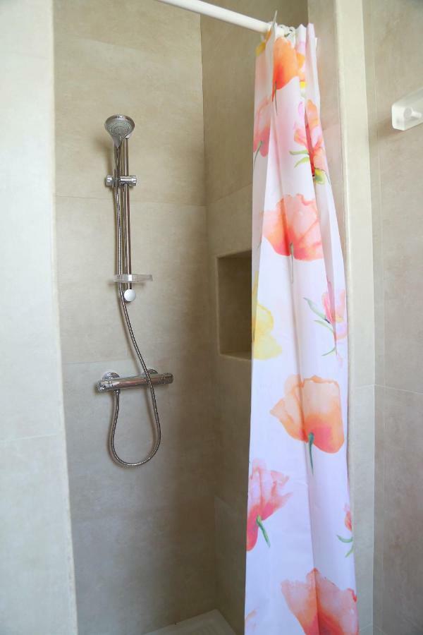 Casa Vacanze Coralloholiday Hotel ตอร์เลลาปิลโล ภายนอก รูปภาพ